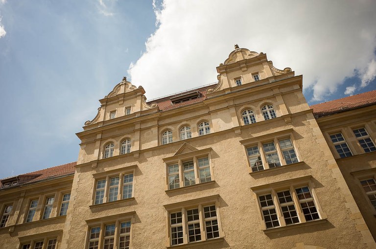 Institutsfoto NEU